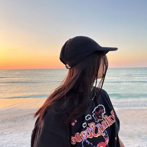 Meet your Posher, Maya